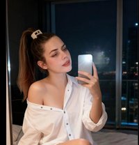 Anal Lucky Star - Masajista in Fujairah