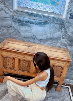 Anal Queen and Squirt - puta in Shanghai Photo 5 of 8