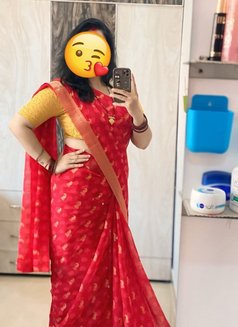 CAM/MEET BUSTY BHABHI - escort in New Delhi Photo 9 of 10