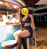 Airhostess here ..independent girl.. - puta in Mumbai Photo 5 of 6