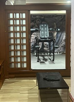Pro Domme WITH Dungeon - Dominadora in Bangkok Photo 8 of 10
