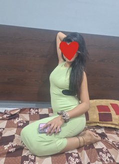 Ashi Indipendent work nd CAM 24/7 availe - escort in Noida Photo 3 of 8