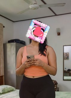 Anamika Aarathi Wellawatta - escort in Colombo Photo 1 of 3