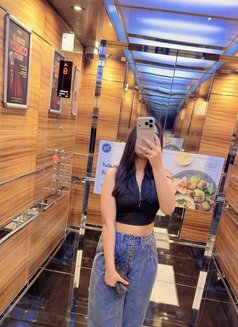 Annu GFE independent girl - escort in Dubai Photo 7 of 8