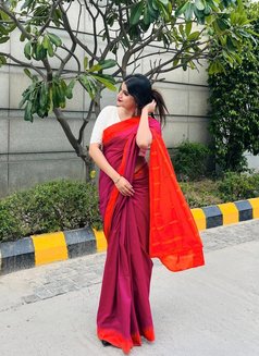 Anamika - puta in Kolkata Photo 1 of 2