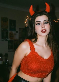 Anamika - escort in Sharjah Photo 2 of 5