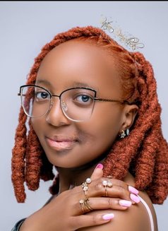 Anana - dominatrix in Nairobi Photo 2 of 2