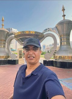 Anand - Male escort in Dubai Photo 1 of 3
