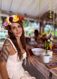 Anand Tantra - masseuse in Geneva Photo 14 of 16