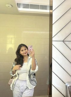 Ananya Cam and real meet - escort in Chennai Photo 5 of 7