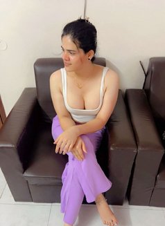 Ananya Chowdary - Transsexual escort in Hyderabad Photo 2 of 3
