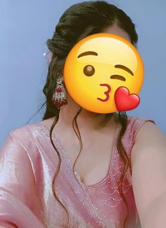 Ananya - escort in New Delhi Photo 2 of 6