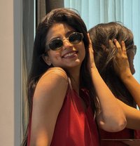 Ananya - puta in Ahmedabad