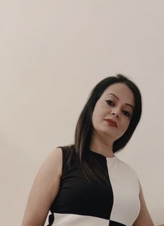 Ananya - escort in Bangalore Photo 2 of 5
