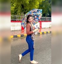 Ananya cam show and real meet - escort in Chennai