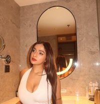 Ananya Indian Model - puta in Dubai