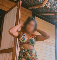 Ananya (only Cam session and sexting ) - puta in Colombo