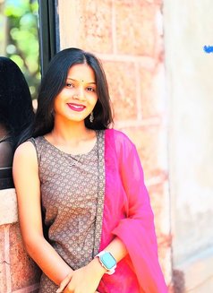 Ananya Pandey - escort in Udaipur Photo 2 of 3