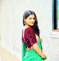 Ananya Pandey - puta in Udaipur