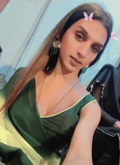 Ananya Roy - Acompañantes transexual in New Delhi Photo 5 of 6