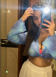Ananya Sharma - escort in Abu Dhabi Photo 4 of 4
