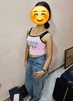 Ananya, Single Aln Hot West Delhi Girl - puta in New Delhi Photo 7 of 7