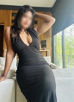 Ananya - ONLY CAM - escort in Colombo Photo 1 of 7