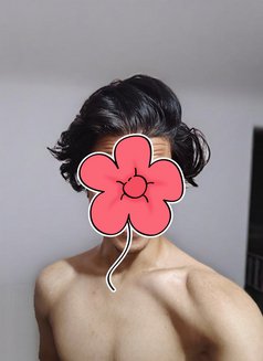 Anas - Male escort in New Delhi Photo 1 of 3