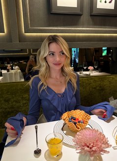 Anastasia - escort in Hong Kong Photo 1 of 6