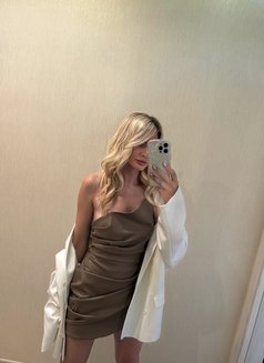 Anastasia - escort in Hong Kong Photo 3 of 6