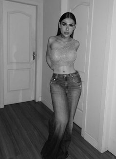 Anastasia Fabergé - Transsexual escort in Dubai Photo 7 of 10