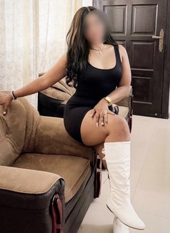 Hannah Lee Independent Meets Super Gfe - escort in Colombo Photo 5 of 10
