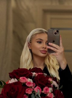 Anastasia New Top in Dubai - escort in Dubai Photo 13 of 16