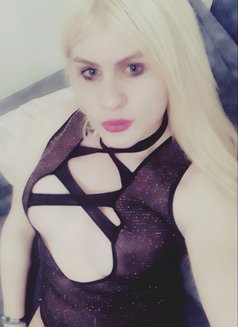 Russian beauty NADYA - Transsexual escort in İstanbul Photo 8 of 26