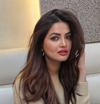 Anaya Panday - escort in Lucknow Photo 1 of 4