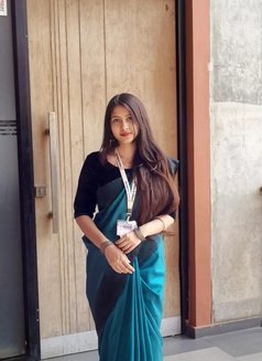Anchal - escort in Mumbai Photo 2 of 3