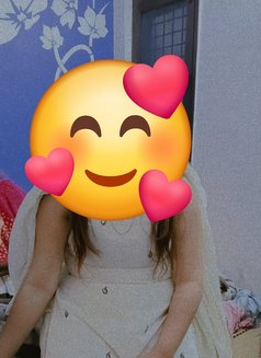 Anchal Sharma Real Meet +Cam Service - escort in Noida Photo 2 of 5