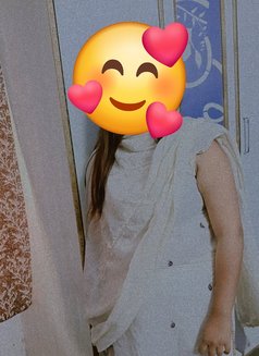 Anchal Sharma Real Meet +Cam Service - escort in Noida Photo 3 of 5