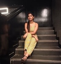 PRITI YOUNGEST GIRL AVAILABLE IN DELHI - escort in New Delhi Photo 5 of 5