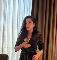 Anchalee - Intérprete de adultos in Bangkok