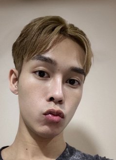 Andaman - Male adult performer in Bangkok Photo 7 of 8