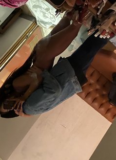 Andar - puta in Hong Kong Photo 15 of 16