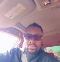 Anderson - Intérprete masculino de adultos in Asaba