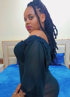 Andie Love - puta in Riyadh Photo 3 of 4