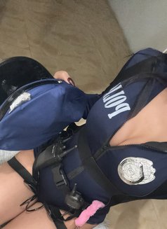 Andrea - Transsexual adult performer in Manila Photo 16 of 16