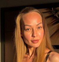 Andrea - puta in Jeddah Photo 8 of 8