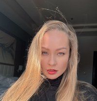 Andrea - puta in Jeddah Photo 2 of 10