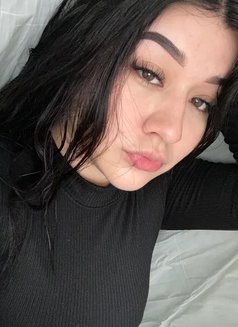 Andrea - escort in Indore Photo 1 of 5