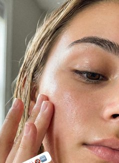 Andrea - escort in Montreal Photo 4 of 4