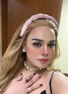 Andrea Ladyboy - Acompañantes transexual in Jakarta Photo 9 of 14
